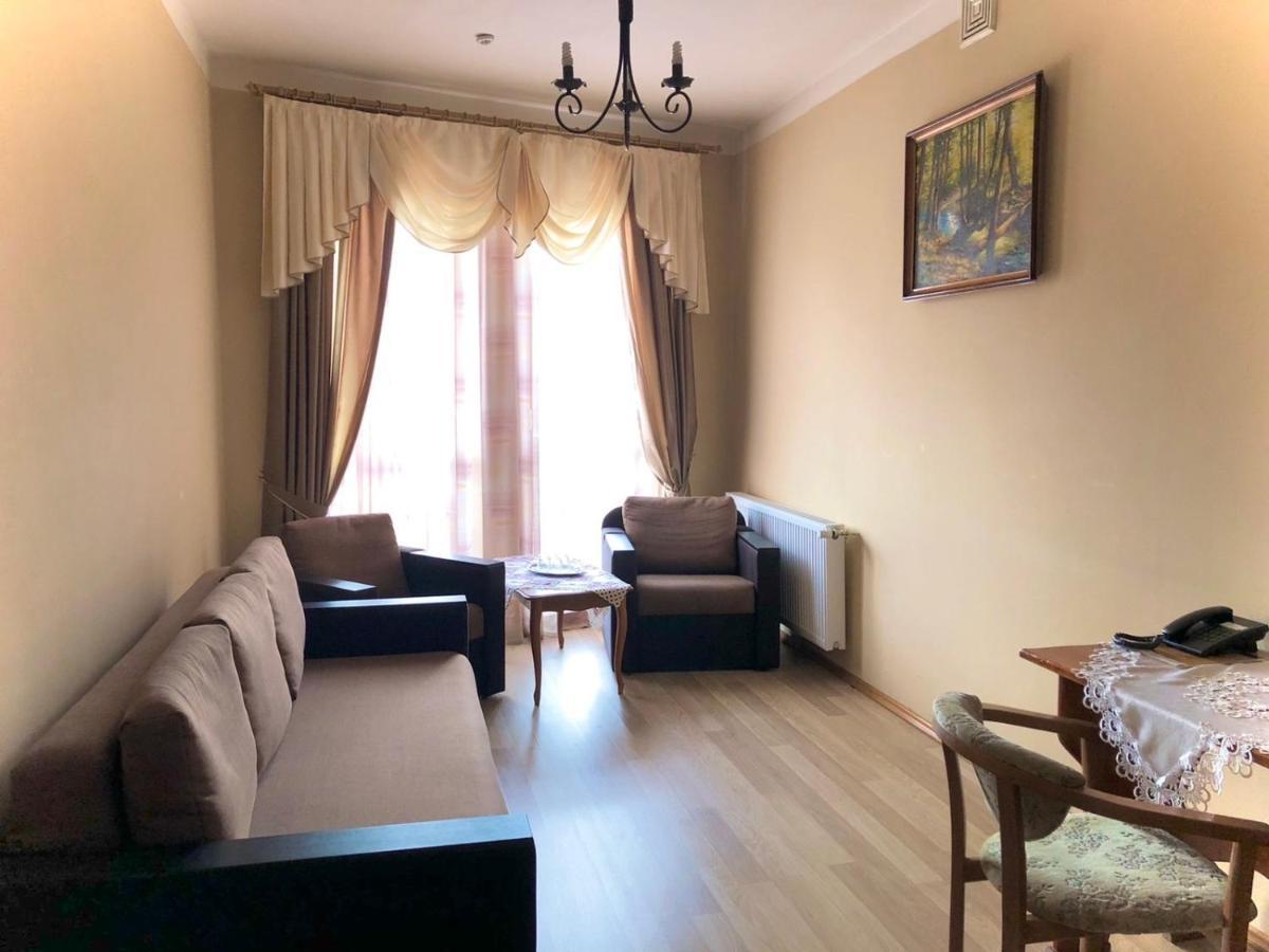Atlant Hotel Užhorod Exteriér fotografie