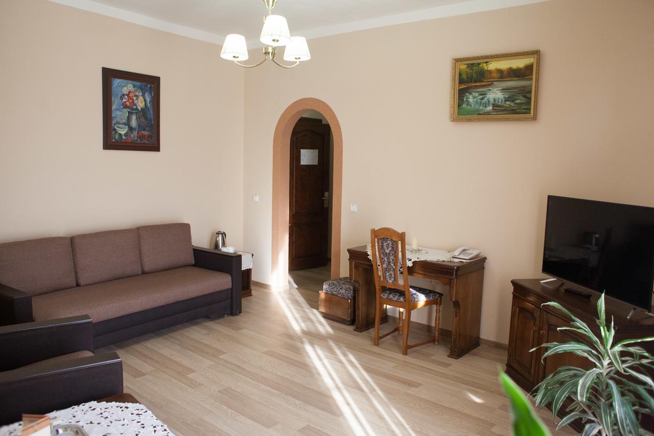 Atlant Hotel Užhorod Exteriér fotografie
