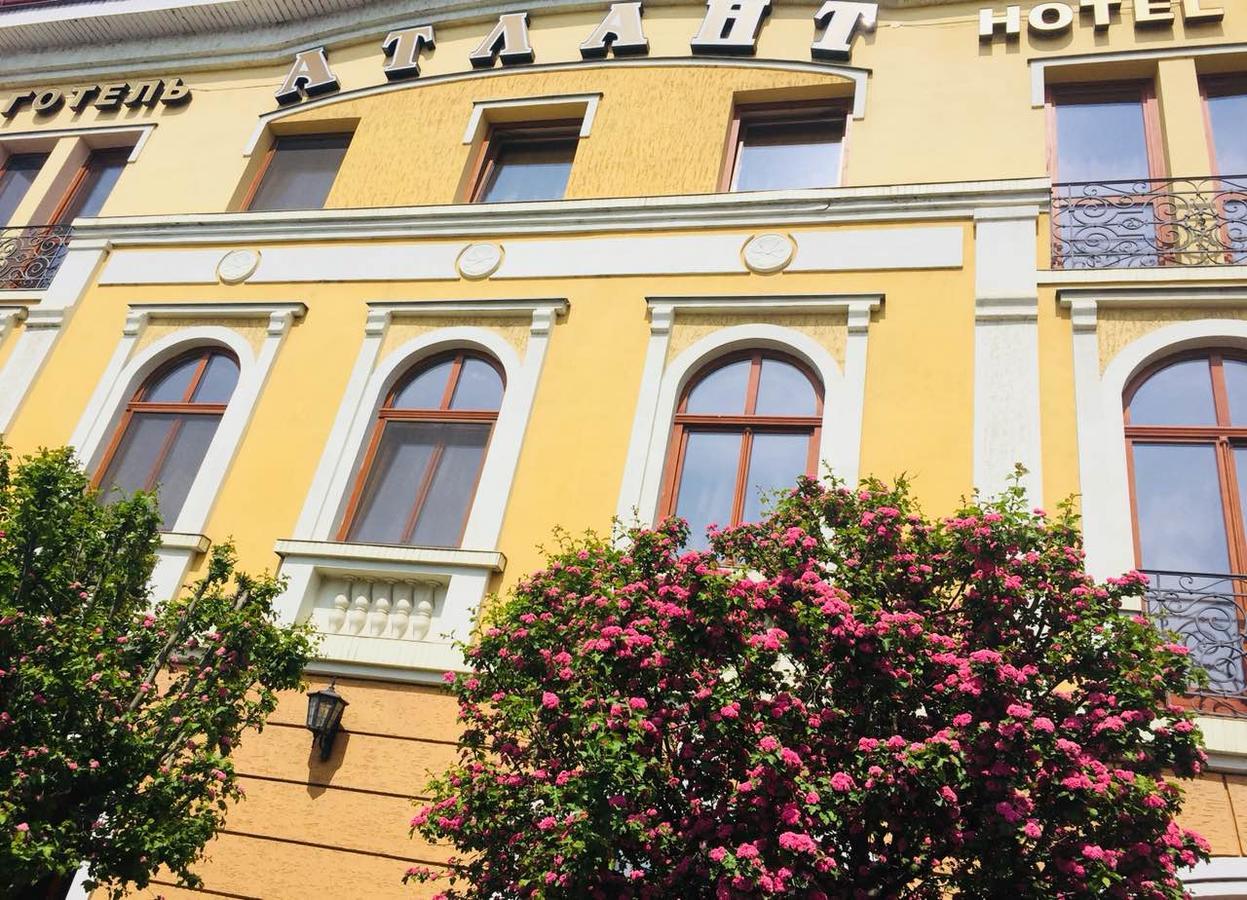 Atlant Hotel Užhorod Exteriér fotografie