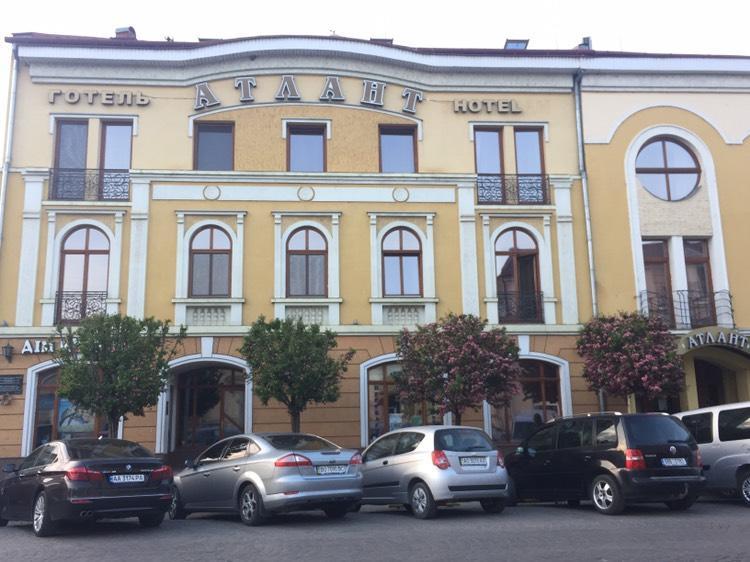 Atlant Hotel Užhorod Exteriér fotografie