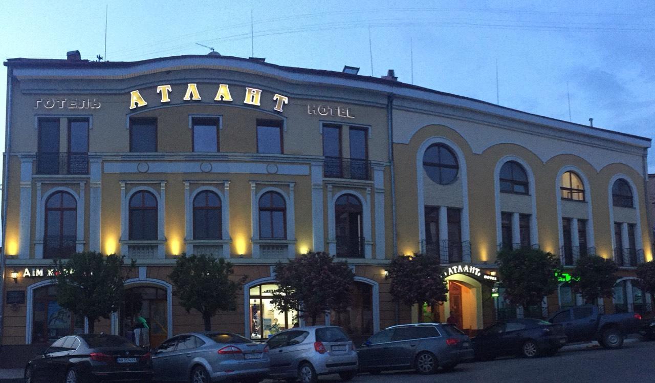 Atlant Hotel Užhorod Exteriér fotografie